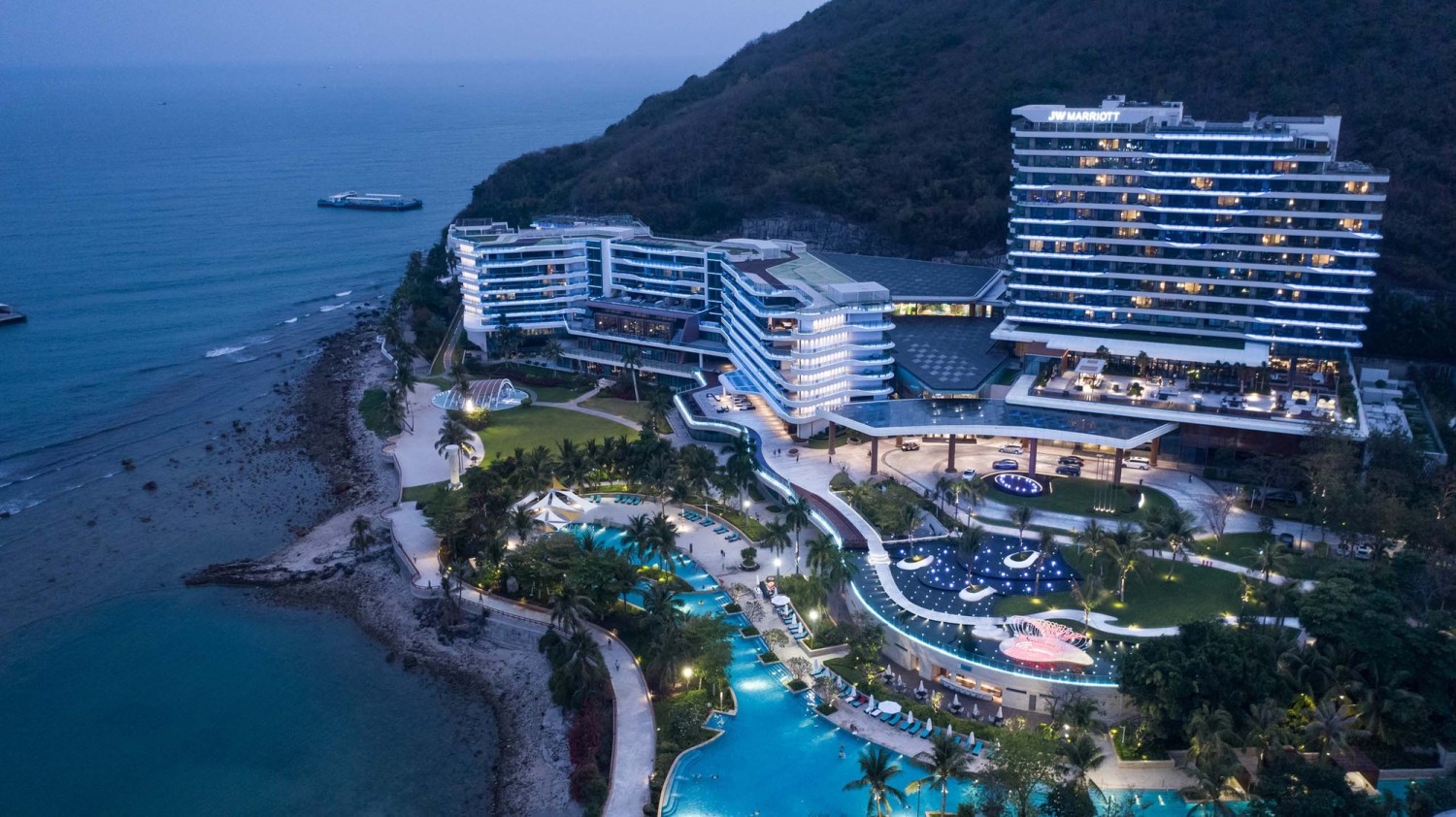 位列前10%，三亚海棠湾这家酒店荣获2021年度“旅行者之选”奖项|洲际度假酒店|旅行者|奖项_新浪新闻