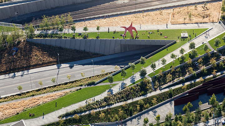 奥林匹克雕塑公园： WEISS