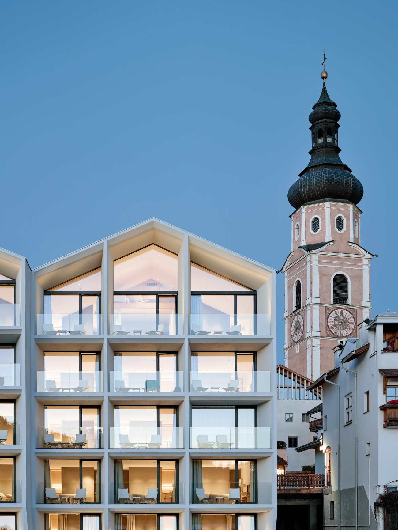 画廊 折叠木屋，彼得霍夫阿尔卑斯山酒店 / Baumschlager Eberle Architekten - 8
