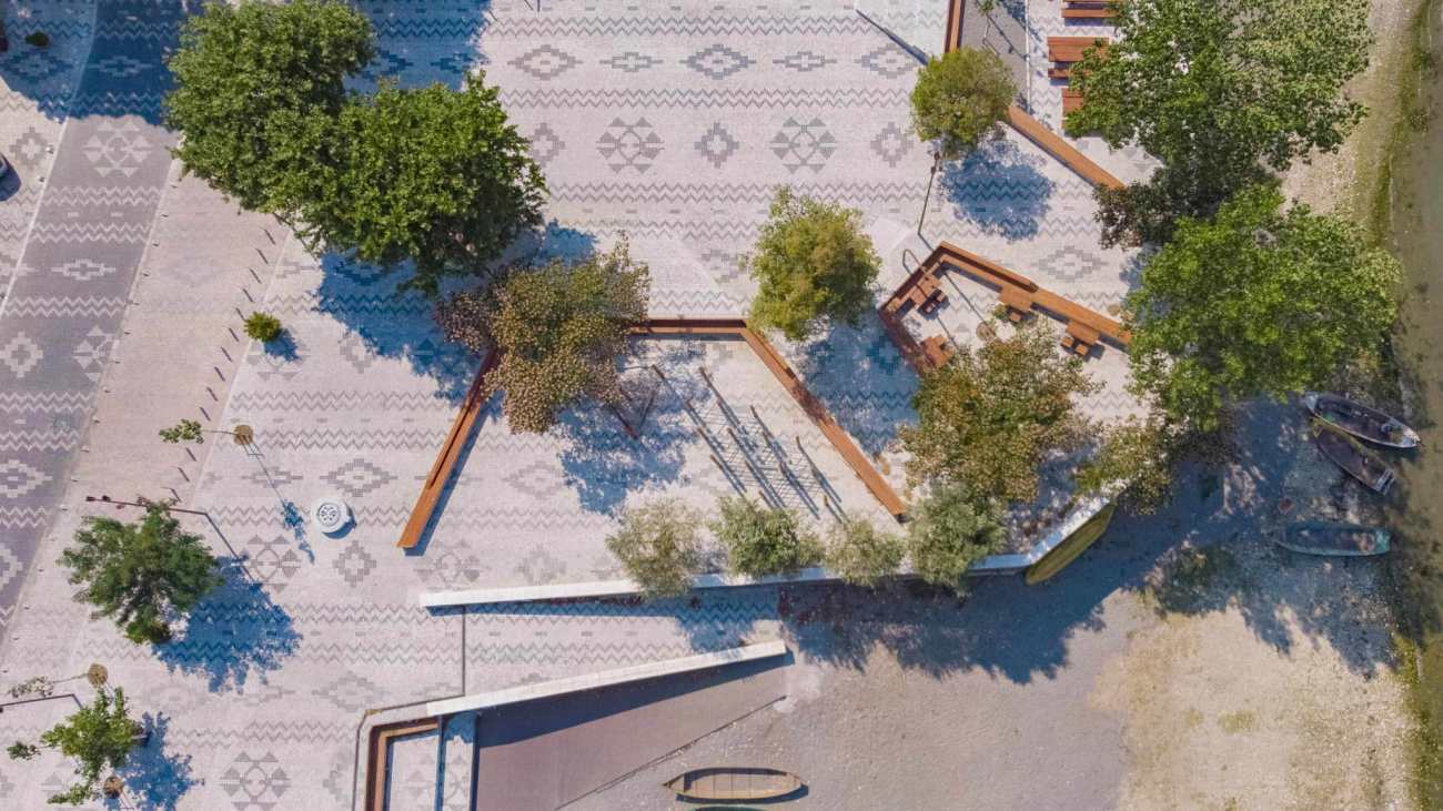 阿尔巴尼亚“地毯” 滨水公共空间